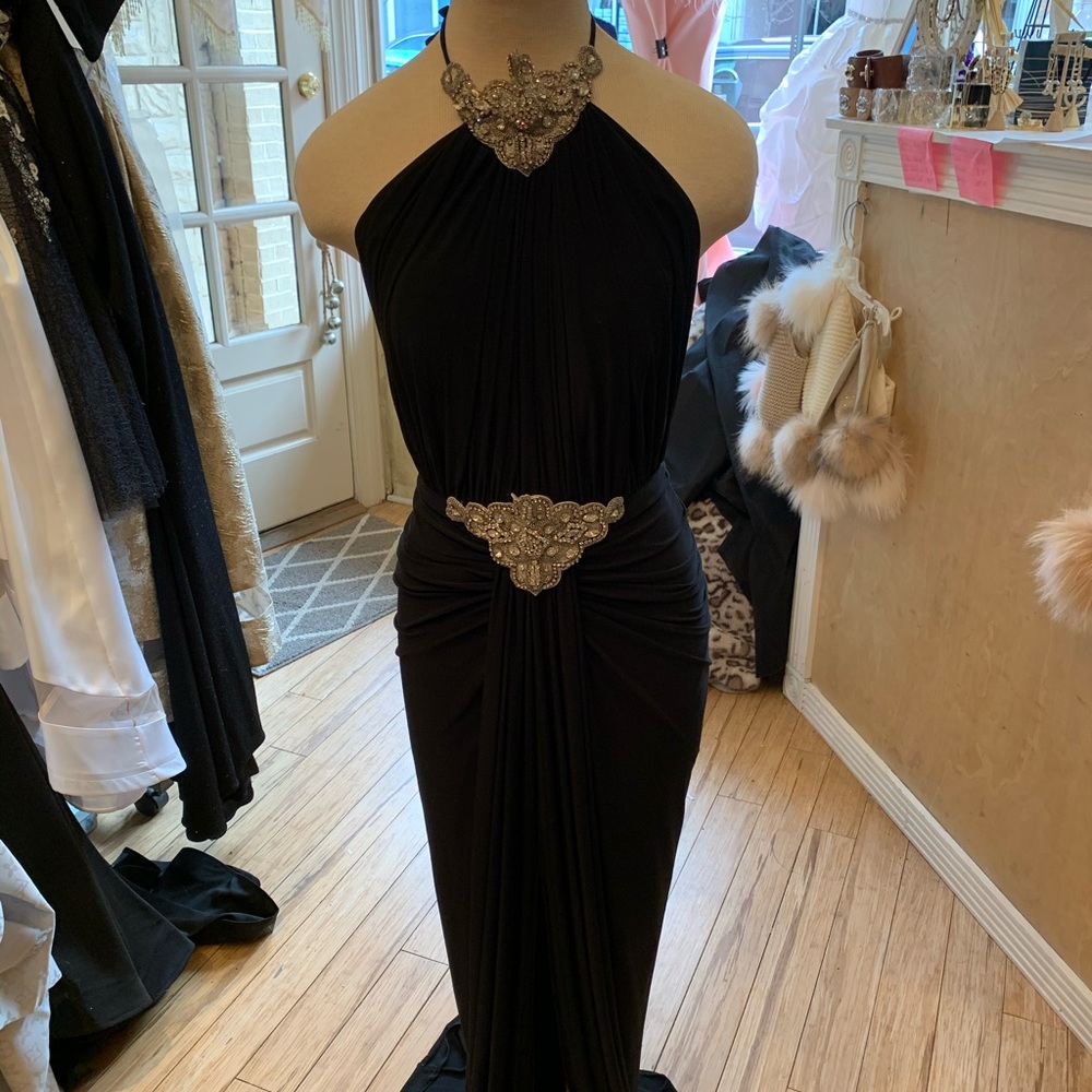 Nicole bakti gown see video